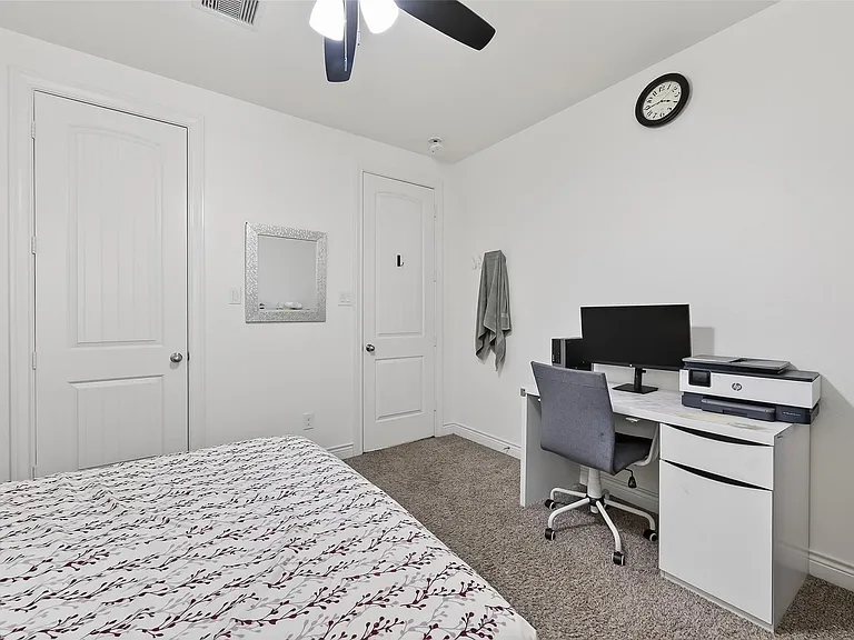 6515 Sterling Shores Ln — Photo 35