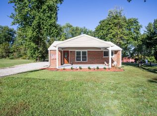13 Mount Holly Ln, Amelia, OH 45102