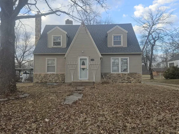 1005 E Franklin St, Clinton, MO 64735