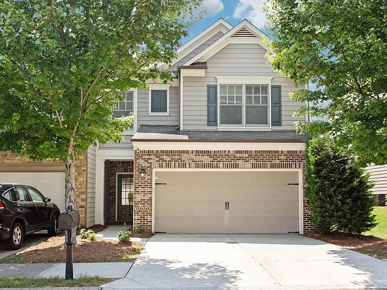 655 Township Cir — Photo 1