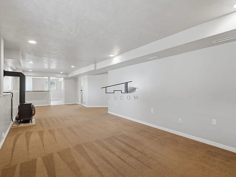 77037-4879 S 5050 W — Photo 17
