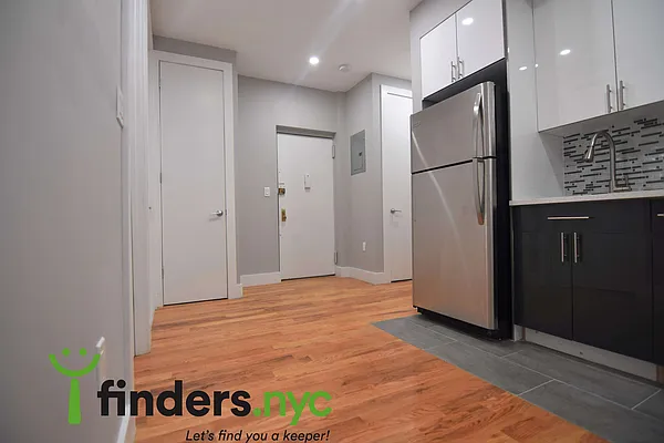 Rented by Clove Realty LLC | media 3