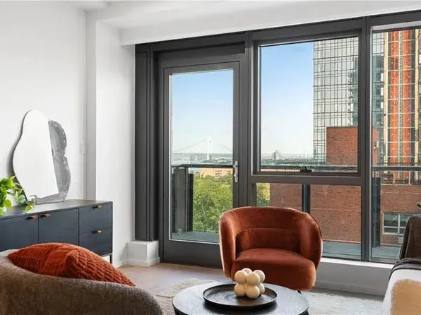 2286 Cropsey Avenue image 6 of 17