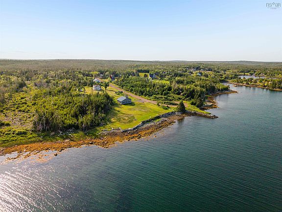 2nd image of 42 Liscomb Wharf Rd