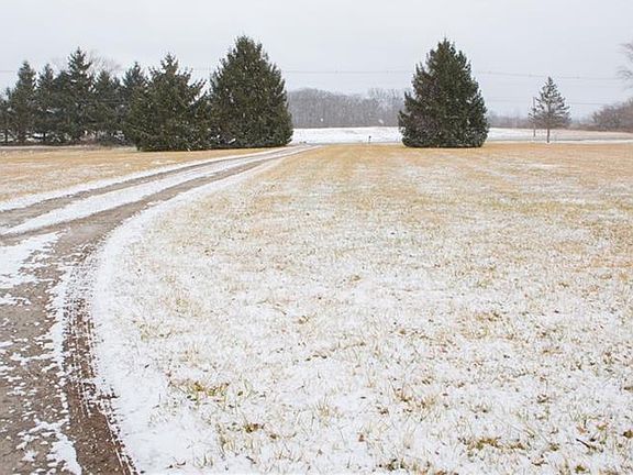 2nd image of 2070 S Us Highway 421