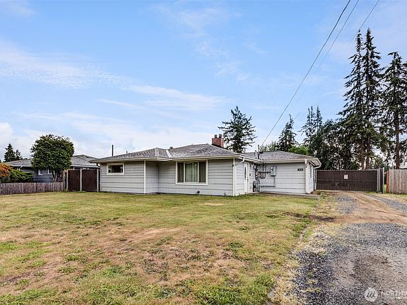 3rd image of 5118 88th Street NE