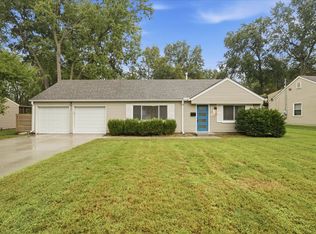 2201 W 78th St, Prairie Village, KS 66208