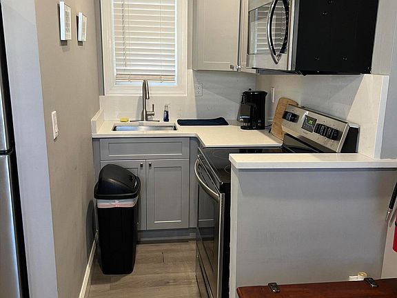 5th image of 303 Sumner Avenue #6,9,10,11,12