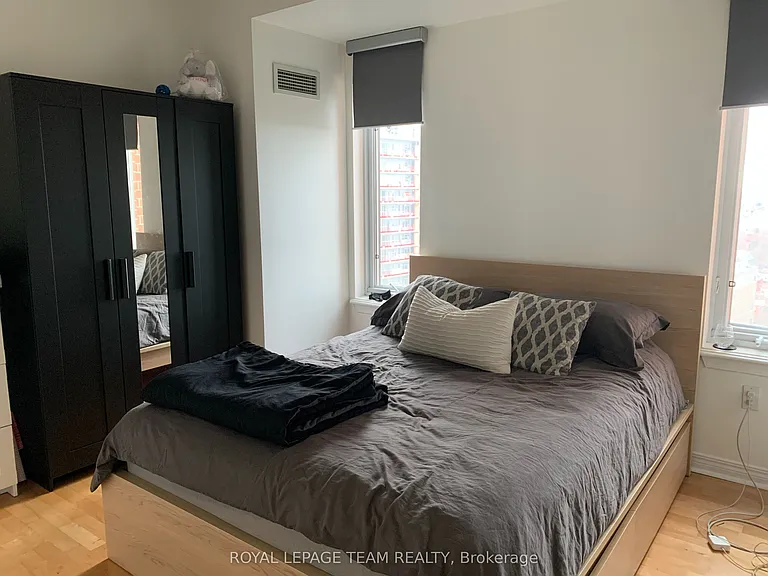 570 Laurier Ave W #1801 — Photo 24