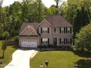 226 Middle Ridge Dr, Hubert, NC 28539