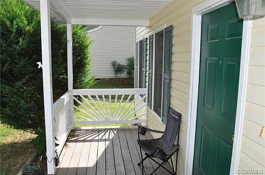 3rd image of 4609 Mason Dale Ct