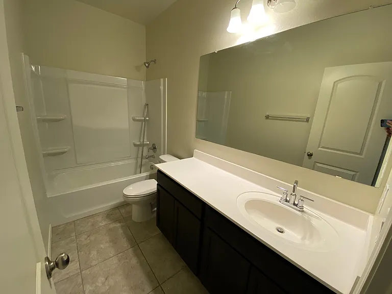 30651 W Amelia Ave — Photo 8