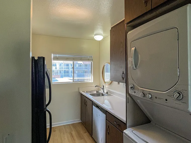 259 S Ventura Rd #248 — Photo 14