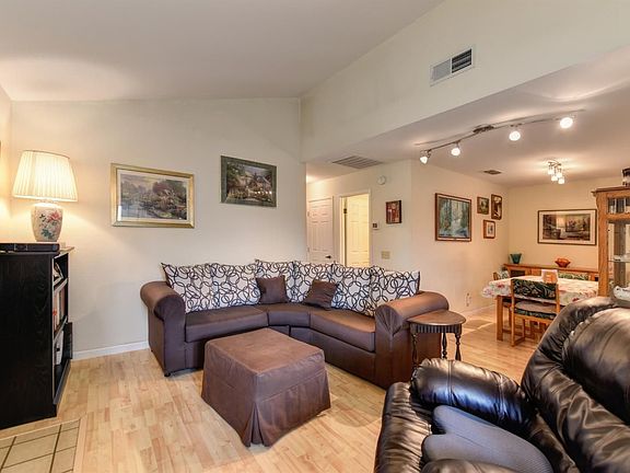 5th image of 7569 Waterwillow Dr