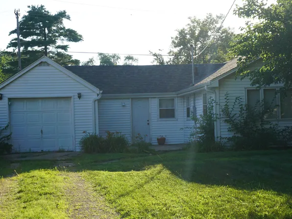 2841 10th St, Rockford, IL 61109