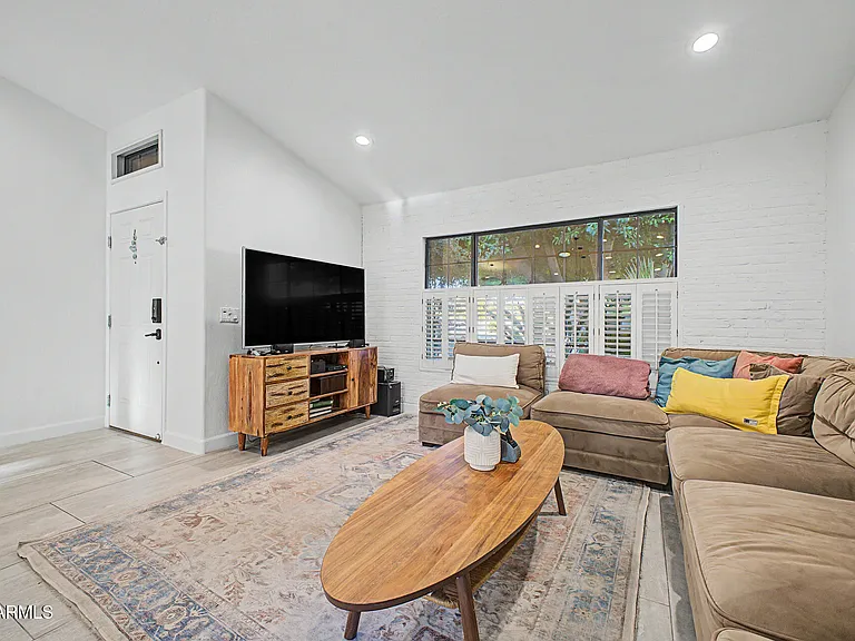 3040 S Rosemary Dr — Photo 7