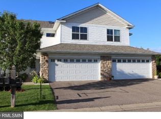 7584 6th St N, Oakdale, MN 55128