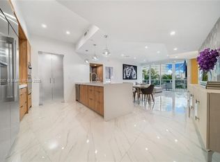 400 Alton Rd APT 409, Miami Beach, FL 33139