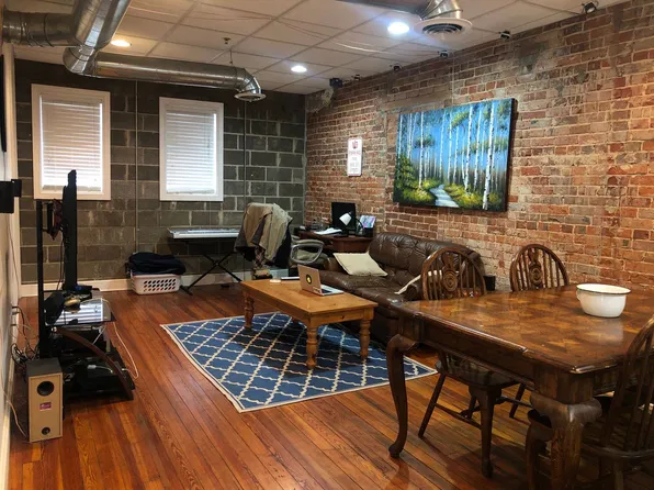 712 S Main St APT 1, Stillwater, OK 74074