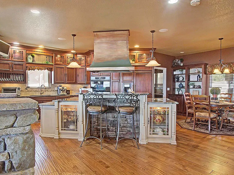 7975 Ruststone Ct — Photo 13