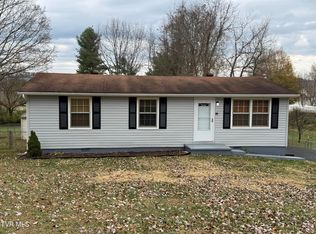 129 Meadow Lark Ln, Bluff City, TN 37618