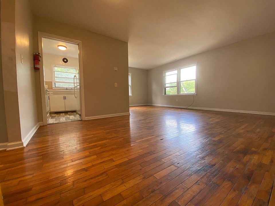 1st image of 1117 S Westnedge Ave #3
