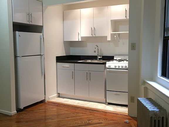 2nd image of 4317 48th St APT 5O