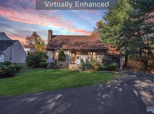 438 Argyle St, Oradell, NJ 07649