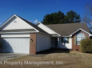 109 Stacy Ln, Raeford, NC 28376