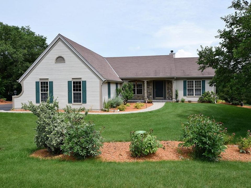 2nd image of 5135 Bayfield Dr