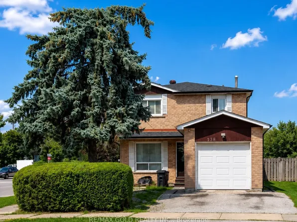 138 Cabernet Cir, Toronto, ON M9V 5B8
