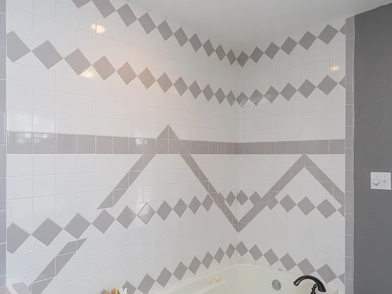 610 W Hermosa Dr — Photo 29