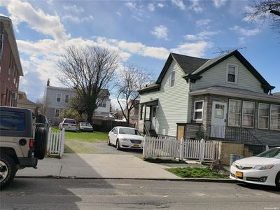 18-36 124th Street, Flushing, NY, 11356