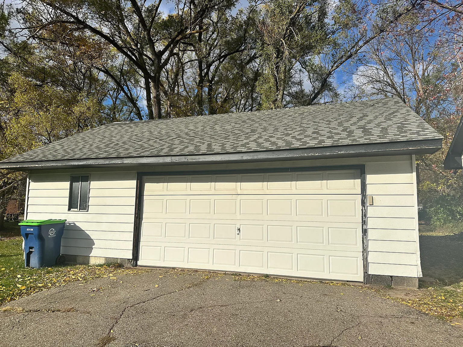 2631 Tatham Rd — Photo 3