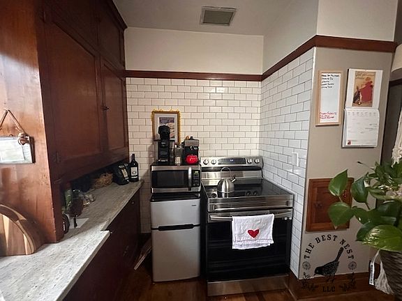 3rd image of 1804 N 57th St