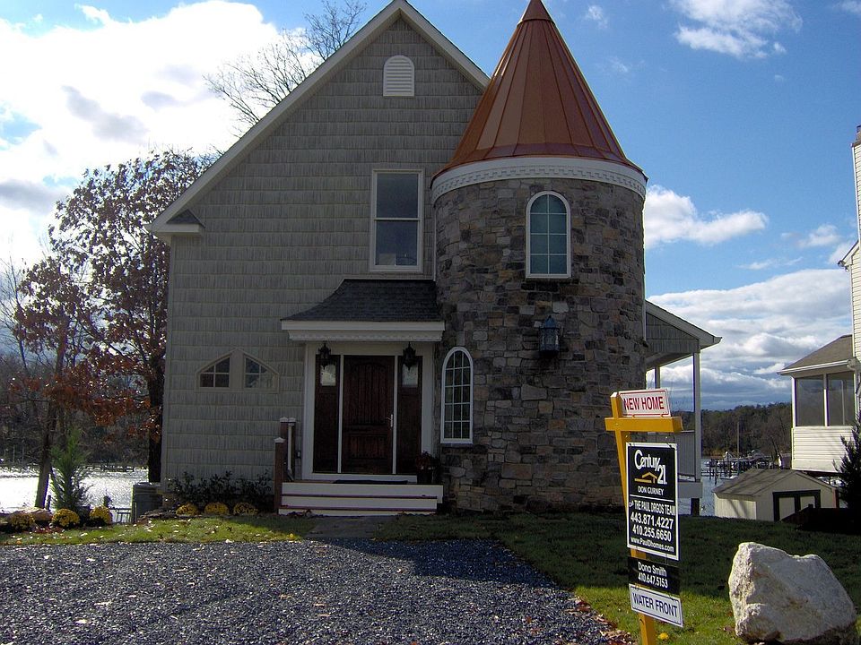 FRONT EXTERIOR