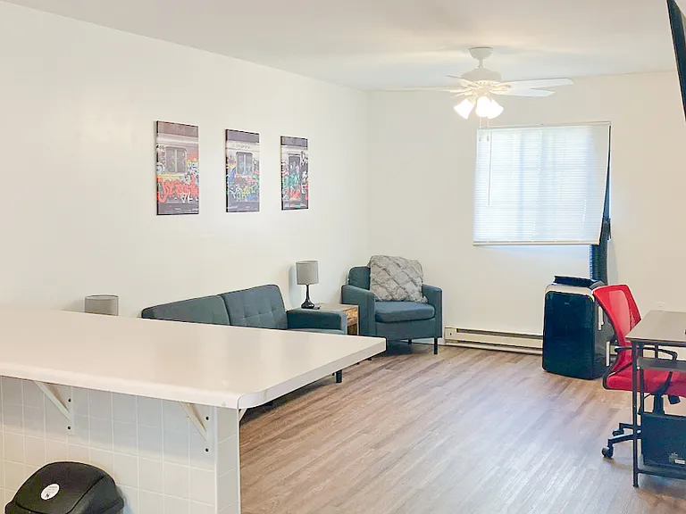 527 W Murray St #1 — Photo 5