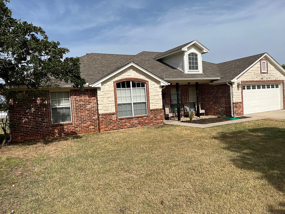 1st image of 608 Grand Oaks Ct