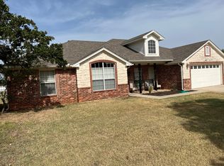 608 Grand Oaks Ct, Alvord, TX 76225