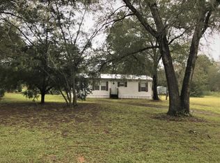 745 School St, Bronson, FL 32621