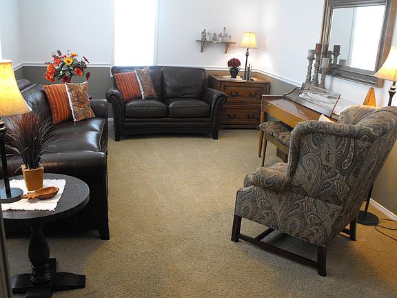 5th image of 302 Margette Way