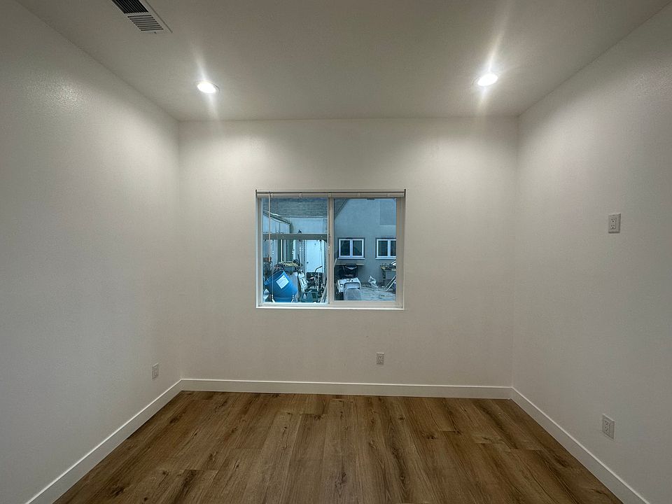 1st image of 2331 N Benton Way #2