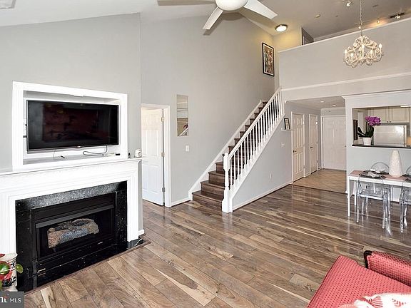 3rd image of 4951 Brenman Park Dr APT 403