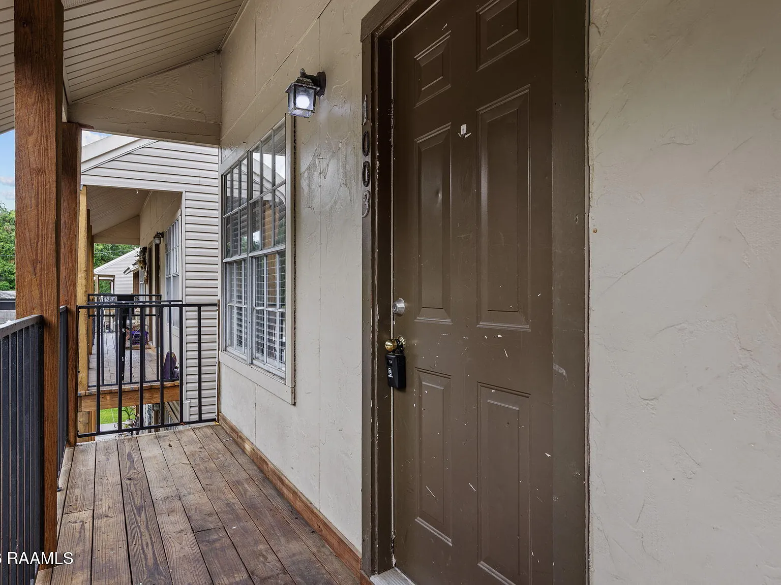 300 Lozes Ave — Photo 1