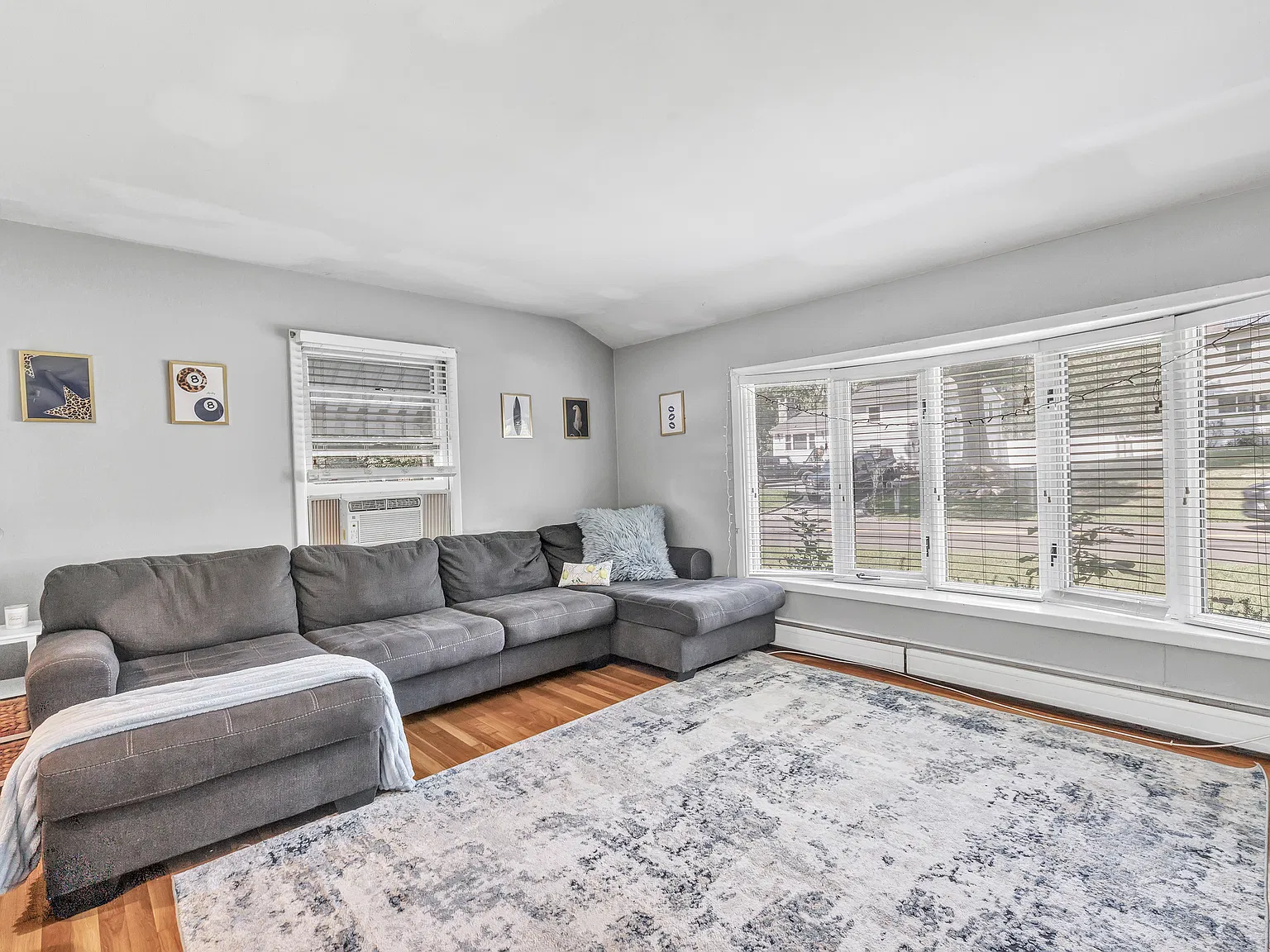 5 bed, 1092 sqft, $4,750 — Photo 4