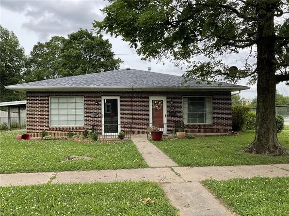 116 N Washington Ave, Chanute, KS 66720
