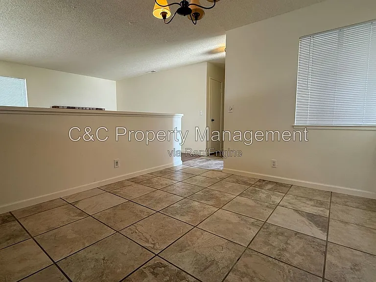 938 Estrada Ct — Photo 8