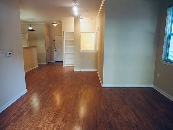 5th image of 200 Bucksley Ln Unit 101