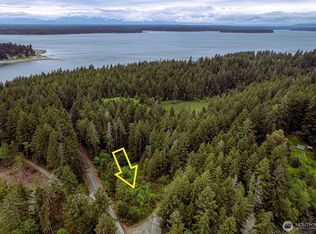 811 N Herron Rd NW, Lakebay, WA 98349