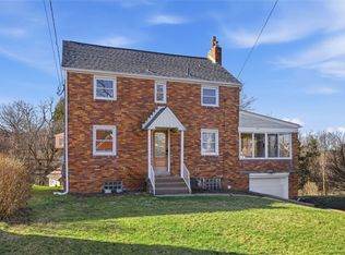 1900 Beechford Ave, Coraopolis, PA 15108